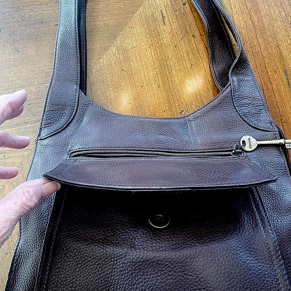 Fossil 1954 Classic Brown Leather Messenger Purse - Picture 8 of 11